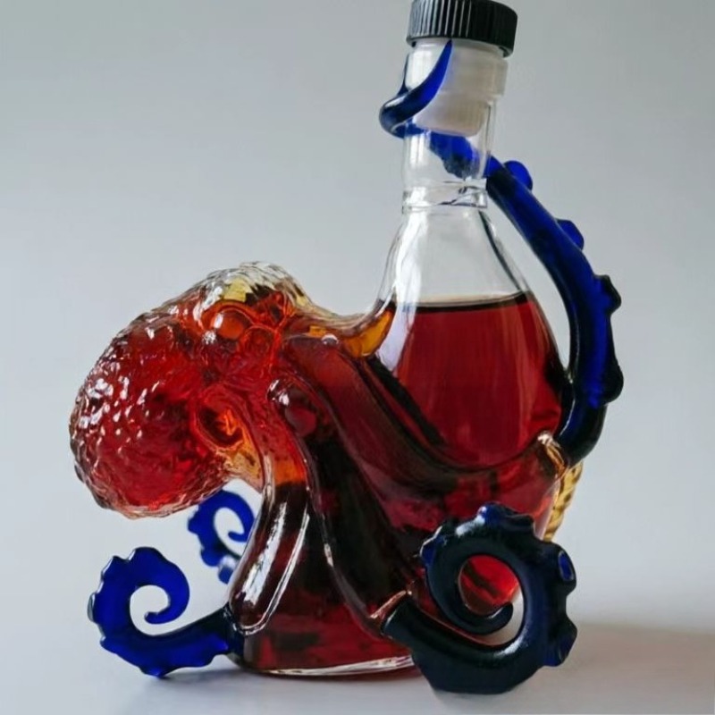 Whiskey Decanter, Sea Monster  - огляд і ціна Vintage Collectible Glassware