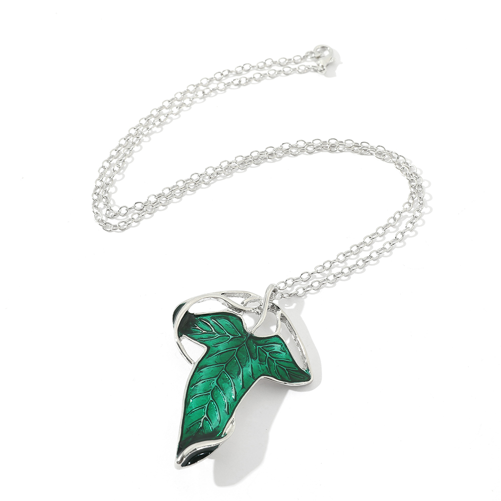 Vintage Green Leaf Pendant Nec - огляд і ціна Vintage Item