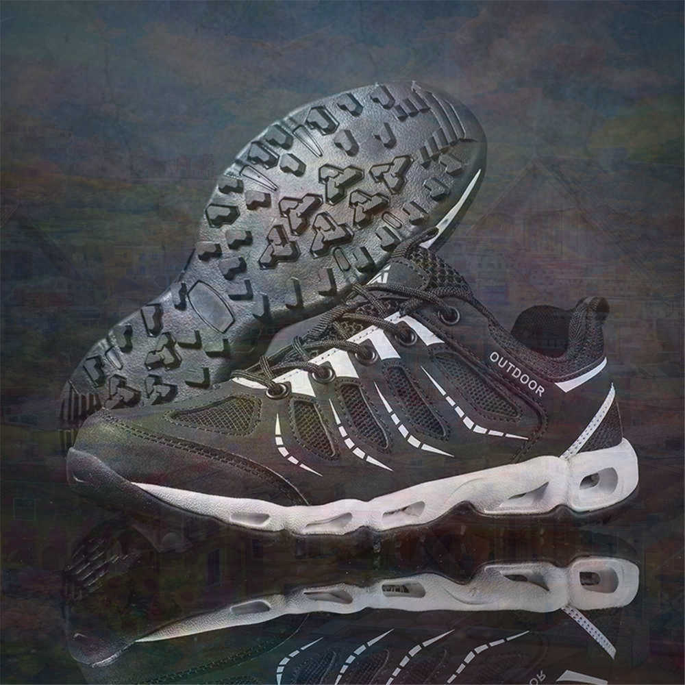 Sumer Round Tip Silver Sneaker - огляд і ціна Vintage Collectible Classics